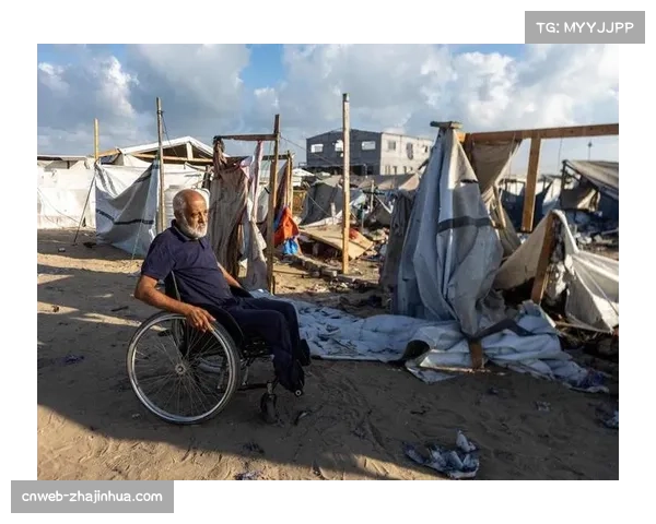 “足球治愈创伤”:一项在加沙地带难民营开展的足球项目 “足球治愈创伤”:一项在加沙地带难民营开展的足球项目